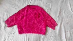 Very Fancy And Cute Woolen Korean Crop Top