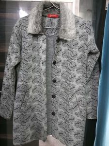 Patterned Grey Women Coat for Winters