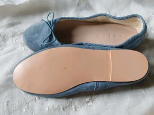 Chic  Galin Blue Suede Ballet Flats