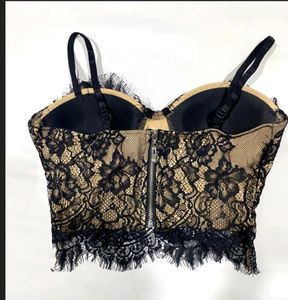 Lace Brellet