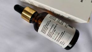 N4N Lodhra Lemon Peel Serum