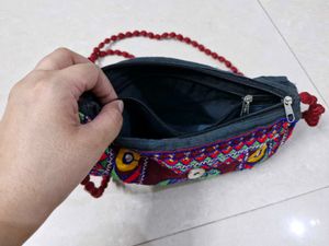 Vintage Embroidered Shoulder Bag