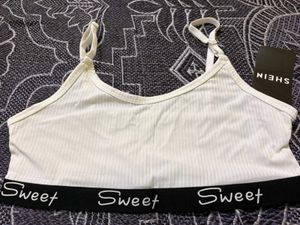 Comfortable White Ribbed Sports Bra