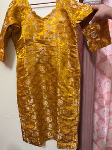 Golden Brocade suit with very good fitting pant