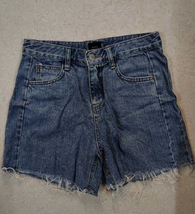 Trendy High-Waisted Denim Shorts✨