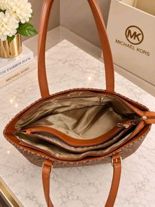 Michael Kors Monogram tote Bag