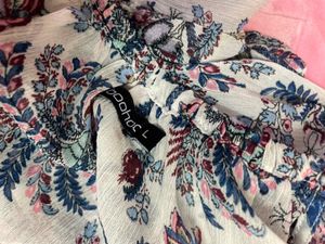 Floral Off-Shoulder Crop Top