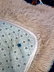 Cozy Shag Rug for a Warm &amp; Stylish Room
