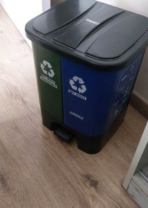 Nayasa 2-in-1 Pedal Dustbin - 33 L
