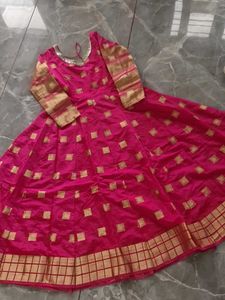 Beautiful Pink & Gold Ethnic Anarkali Kurti