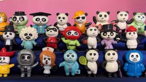 set of Panda Toy