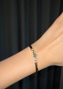 Gold Bracelet with Emerald