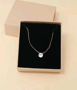 Delicate Solitaire Pendant Necklace