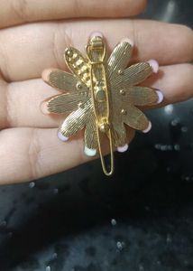 Flower Brooch Pin