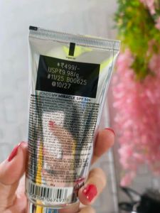 Pond's SPF 50+ Anti-Blue Light Sunscreen