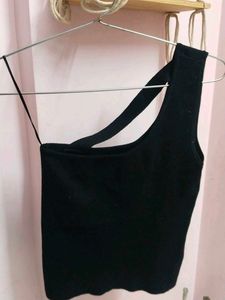 Black One Shoulder Top