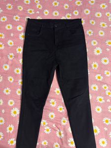 Classic Black Skinny Fit Jeans
