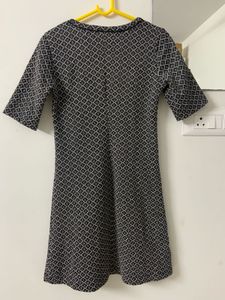 Stradivarius Chic Black &amp; White Patterned Dress
