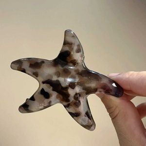 Cute Starfish Hair Clips (Set of 2)