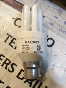 Halonix 8-Watt Mini CFL Bulb