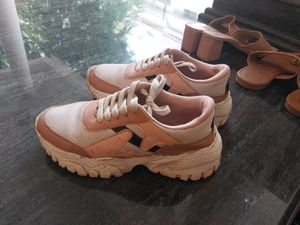 Stylish Women's Chunky Sneakers