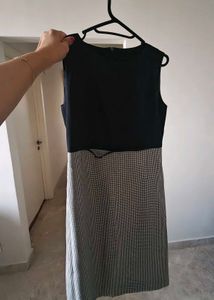 Chic,  Black &amp; White Sheath Dress ( below k