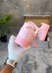 Nike Air Force 1 Pink Sneakers