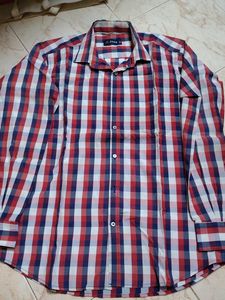L Mens Classic Plaid Button-Up Shirt