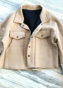 Beige trench coat Jacket Men &amp; women both can wear