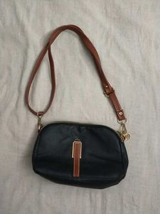 Chic Black Crossbody Bag