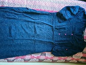 Stylish Blue Kurta with Pink Buttons