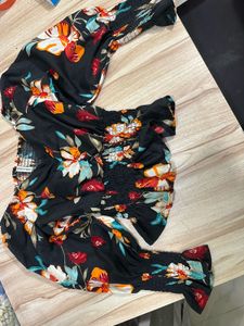 beautiful stylish unused black stretchy top