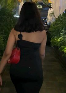Elegant Black One-Shoulder Dress