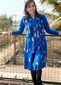 Blue Patterned Knit Dress 10/10