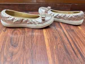 Carlton London Ballet Flats with Bow Detail