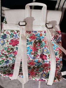 Multicolour Floral Bagpack