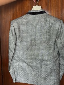 Men's Textured Grey Blazer