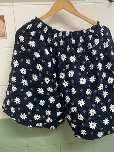 Cute Floral Print Shorts