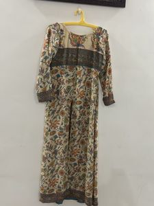 Floral Print Long Sleeve Kurta with front slit