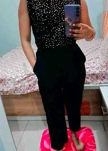 Black sequence jumpsuit with pockets.✨Like new
