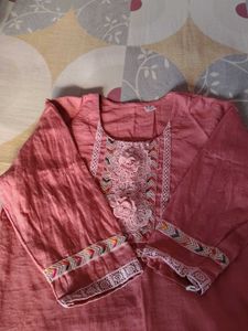 Pretty Peach Pink Ethnic Kurti Set.
