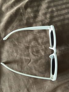 Stylish White Rectangular Sunglasses
