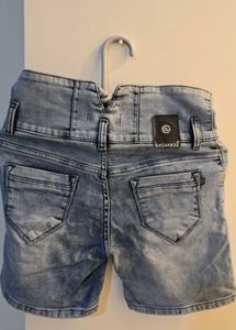 Stylish High-Waisted Denim Shorts