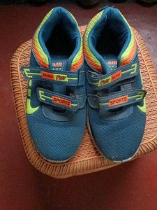 Kids Sports Shoes