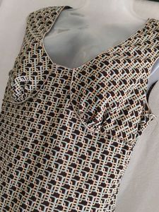 Chic Geometric Print Sleeveless Top