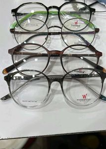 Stylish Round Blue &amp; Black specs  frame.   Eyeglas