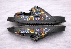 Zudio Embroidered Double Strap leather Slides