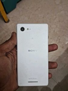 sony e3 display damage and red light blink