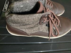 Stylish Vans Brown Mid-Top Sneakers