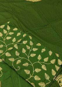 Green unstitched suite